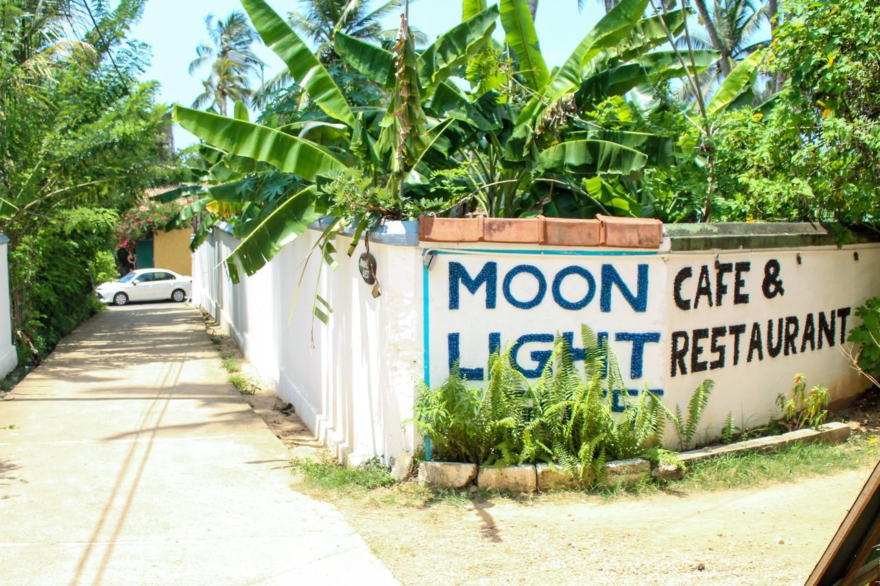 Bed and Breakfast Moon Light Guest Mirissa Exterior foto